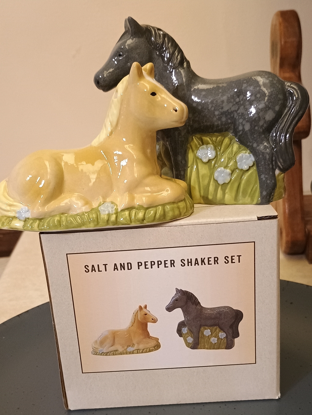 Cracker Barrel Yellow and Gray Horse Salt & Pepper Shakers